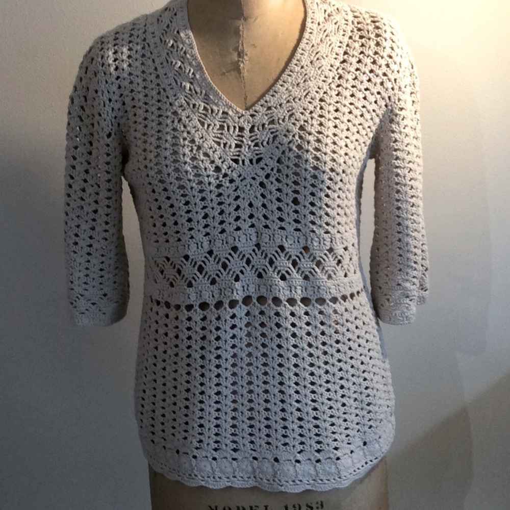 V neck  sweater100% cotton, 3/4 sleeve